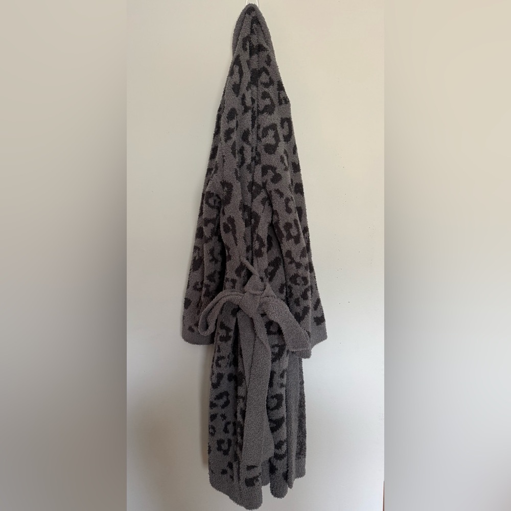 Barefoot Dreams® CozyChic® Robe *like brand new condition* - Picture 5 of 5